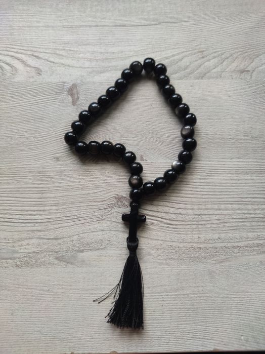 Броеница с кръст