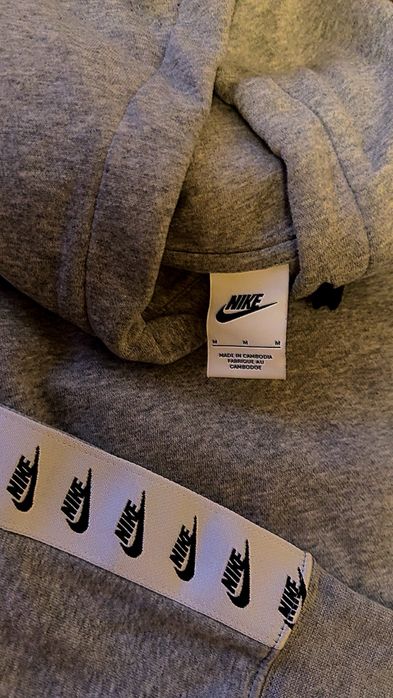 Nike Essential Hoddie