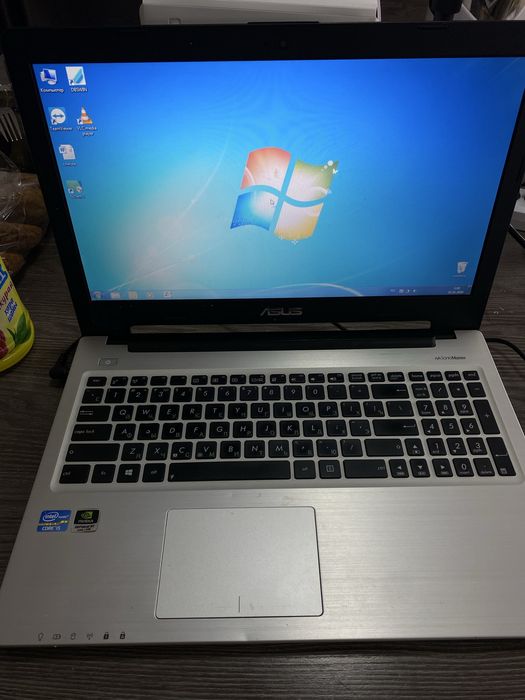 Срочно продам ноутбук ASUS