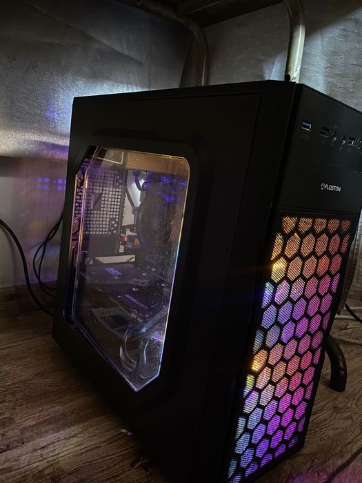 Vand Pc Gaming Perfect Pentru Jocuri