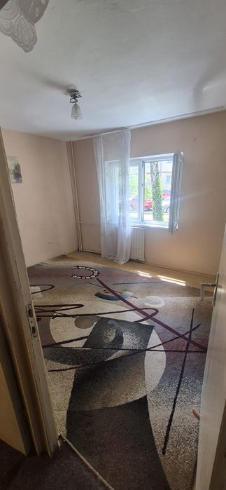 Vând apartament zona zamca