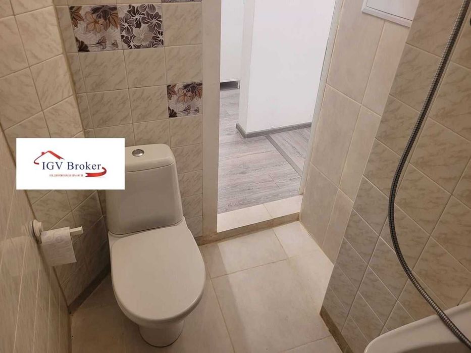 Тристаен апартамент до НДК