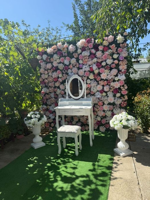 Corturi de inchiriat