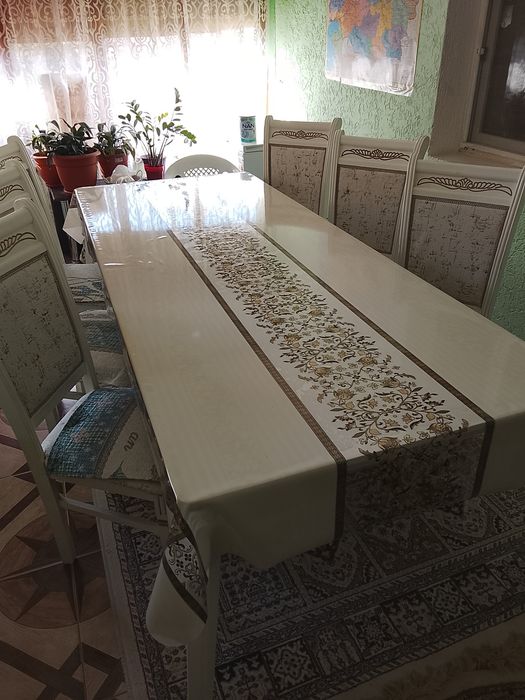 Продам стол со стульями! Срочно! Шымкент