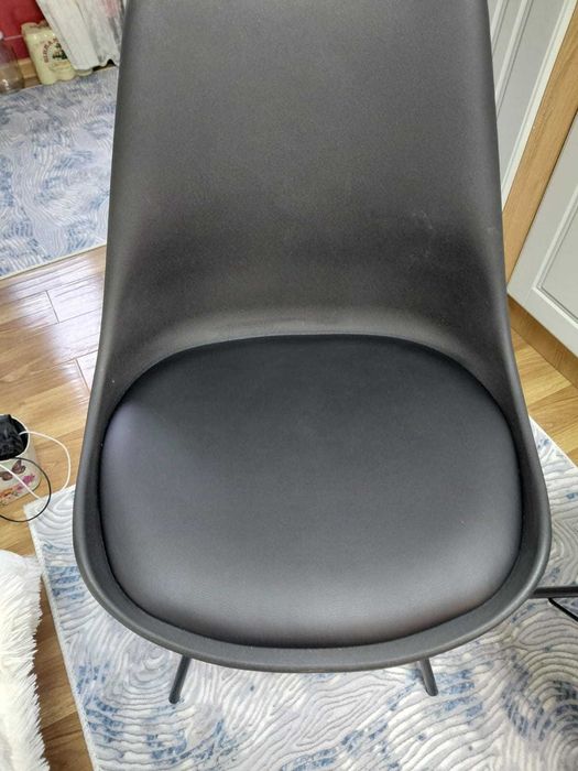 Vand 4 scaune scandinave negre