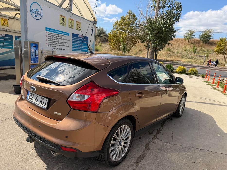 FORD Focus 2014 — imagine 3