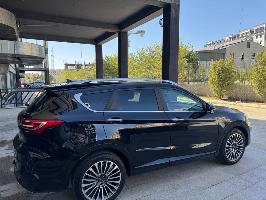 Jetour X70 restayling 2022 yil