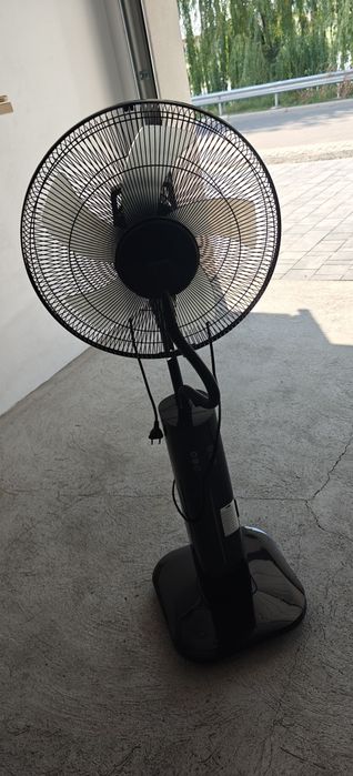 Ventilator cu pulverizare apa