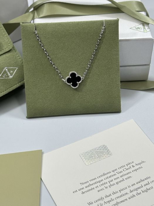 Brățară Van Cleef & Arpels White Gold 750 Onyx