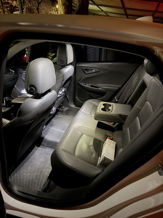 Продаю свою malibu 2