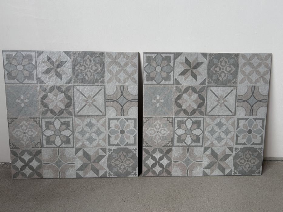 Продам плитку 40*40см