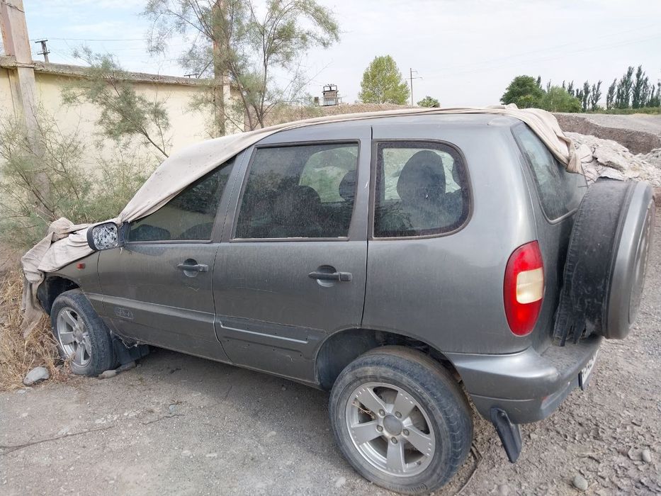 Нива Шевролет 2007