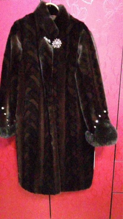 Шуба сотилади52 размер