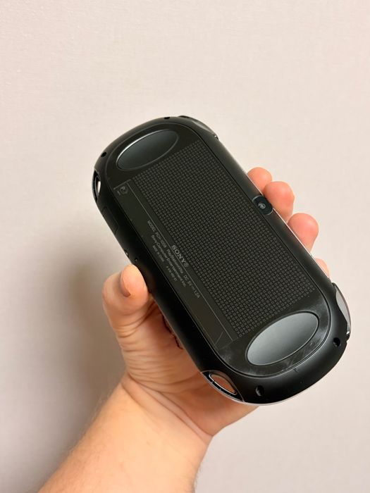 PS Vita Fat/1000 (OLED)