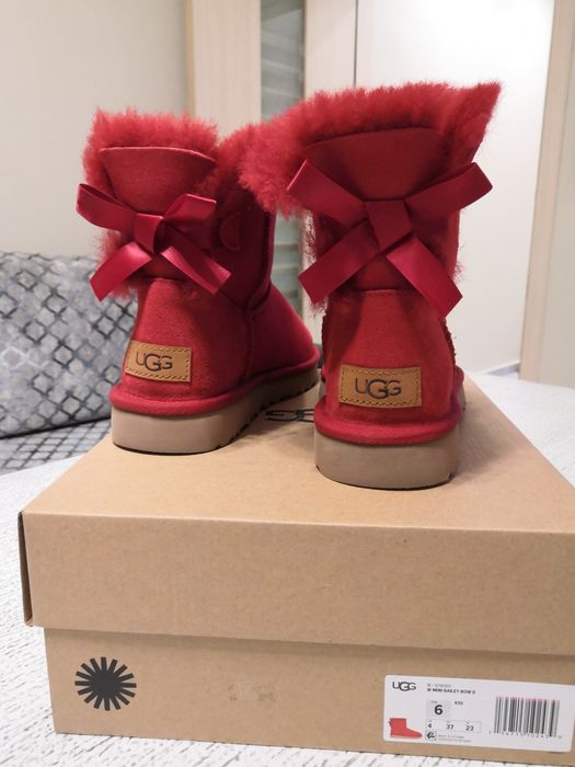 Ugg w mini bailey bow ii