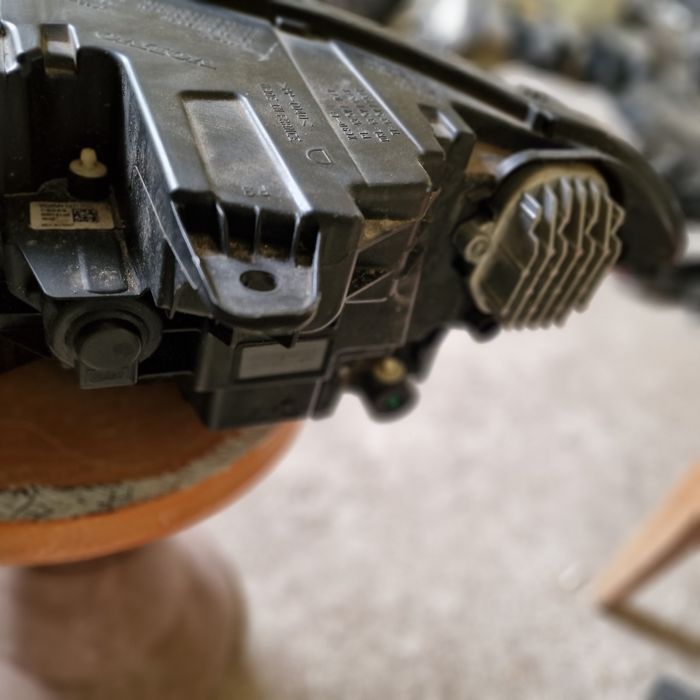 Volvo XC90 full led 2023 десен фар