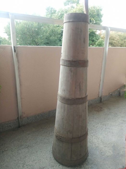 Стар съд за биене на масло- бурило