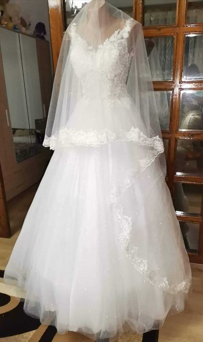 Булчинска рокля.