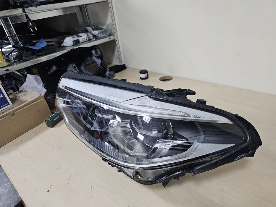 Ляв фар за BMW 5 G30 G31 Adaptive LED lqv far бмв 30 31 лед