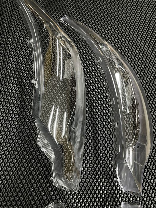 Стекла фар Тойота Естима