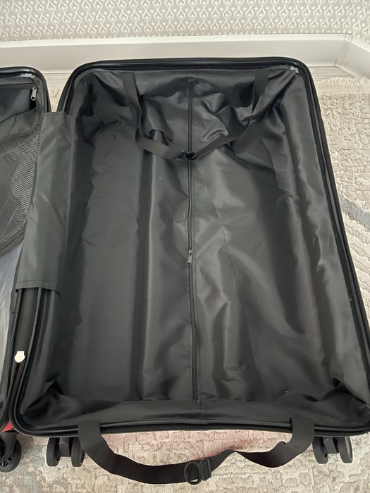 Чемодан новый 8.000 тг