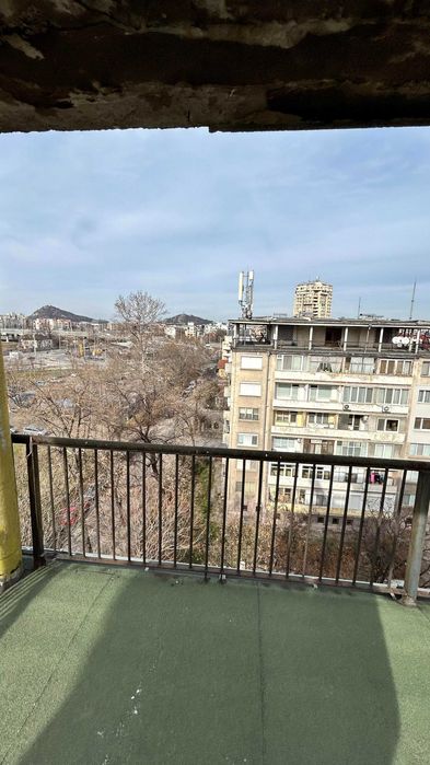 Продава се Тристаен апартамент в Пловдив, Съдийски - 74 кв.м за 1244 €/кв.м - Снимка #1