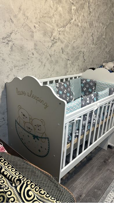 Продам кроватку детскую