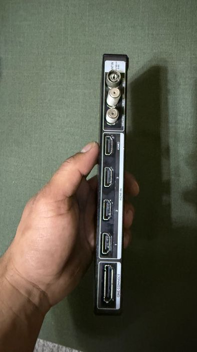 Samsung One Connect Box за QLED телевизори