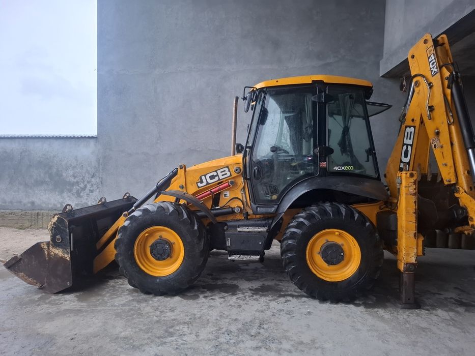 JCB 4CX погрузчик экскаватор