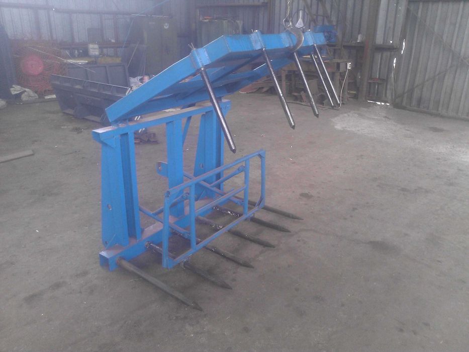 вилы для сена с клапоном на погрузчики