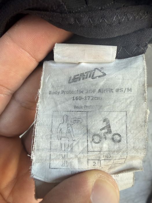 Leatt 3DF airfit S/M жилетка за ендуро/мотокрос