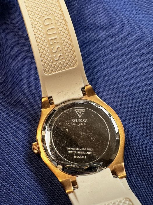 Дамски часовник Guess