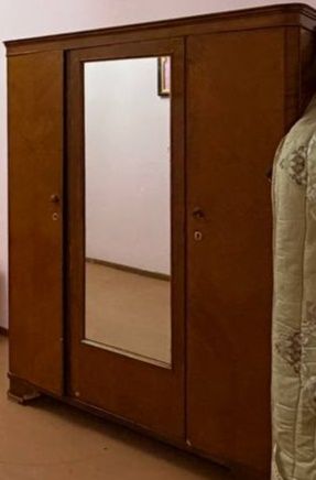 Антиквар буюмлар сотилади!!!