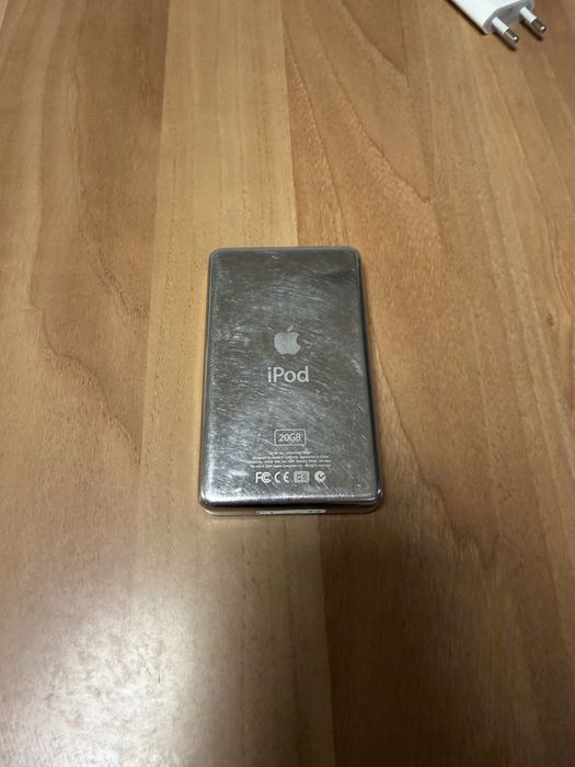 Ipod gen 4 Monochrome perfect functional