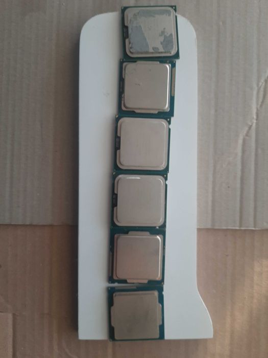 Lot 6 procesoare Intel Core i5 și Core 2 Duo – funcționale