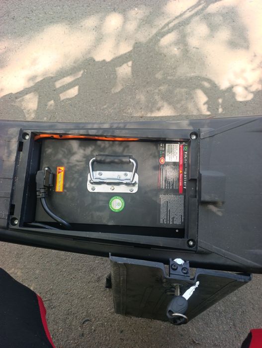 Электроскутер новый продам