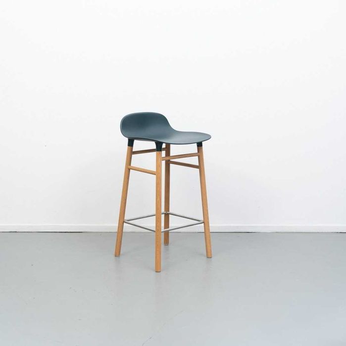 Табуретка „Normann Copenhagen“, дизайнер: Саймън Легалд