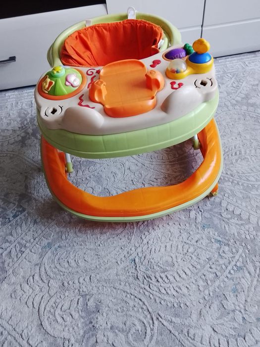 Продам ходунки детские