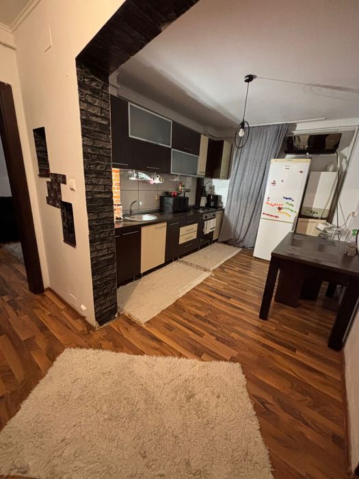 Inchiere apartament