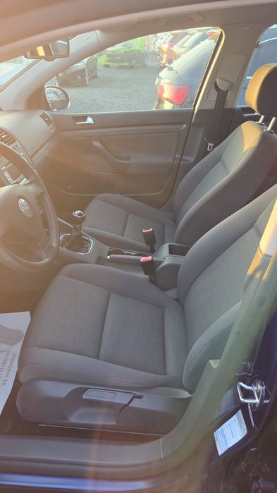 Volkswagen Golf Mk5 - 1.6 MPi 102Cp - Fab. 10/2008