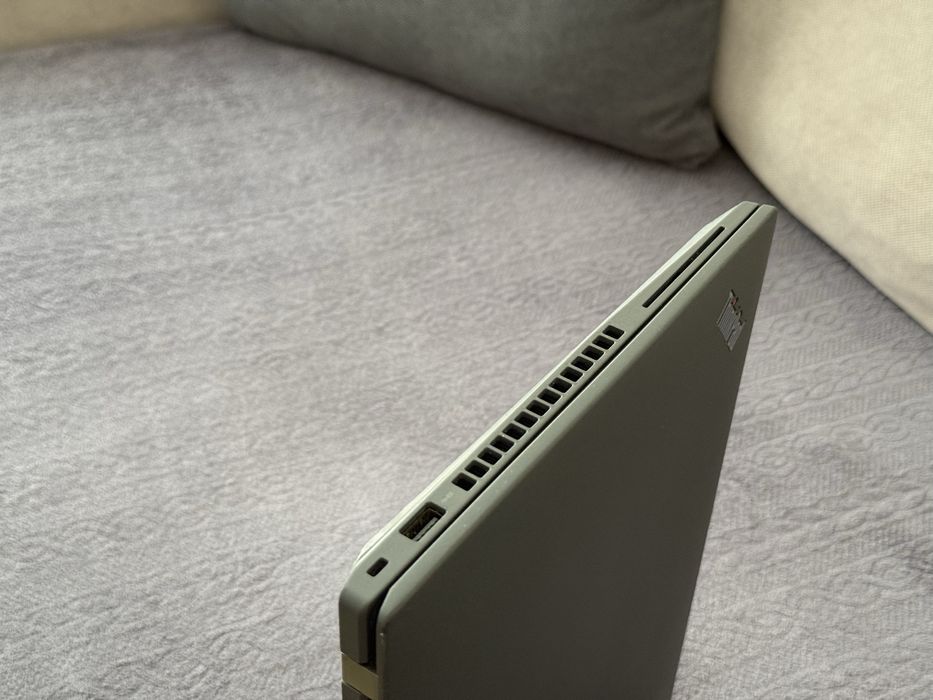 14’ FHD+IPS/i7-1260p/Thinkpad P14s g3/Nvidia T550/32GB DDR4/1TB SSD