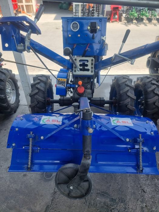 Motoblok ZUBR ZS1105 — 15 ot kuchi, kuchli dizel motor