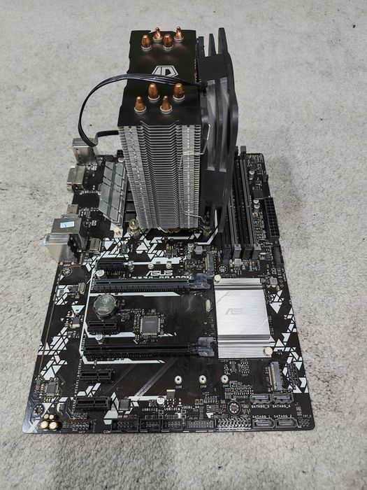 Продаю материнскую процессор и куллер