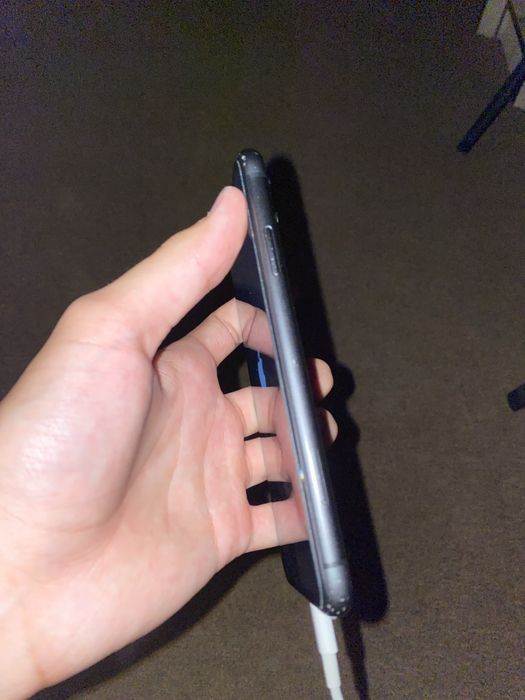 Iphone 11 128 tali 71 yomkst face ishlamidi