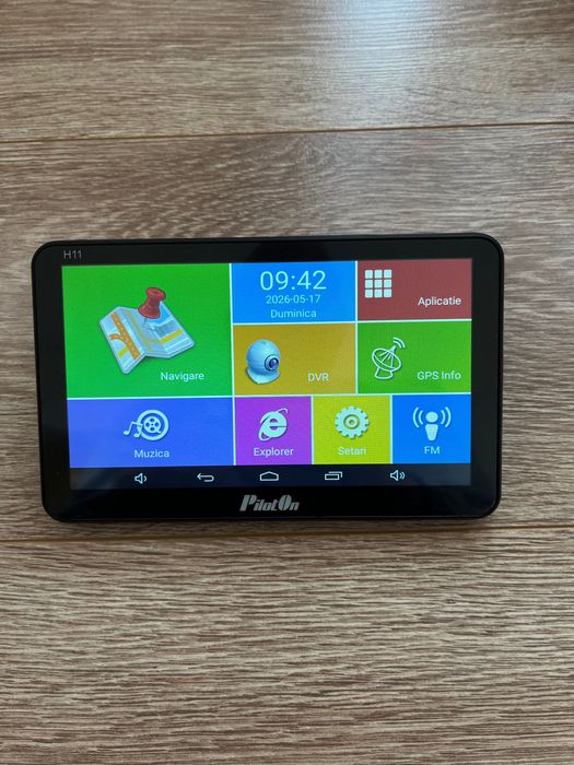 Vînd un GPS Pilot On profesional pentru TIR folosit doar o singura data !