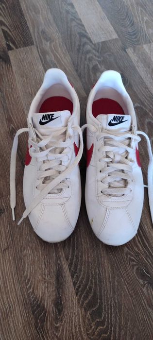 Маратонки Nike номер 40,5