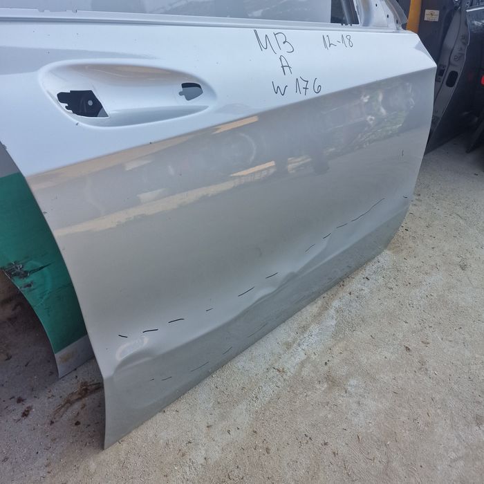 Mercedes Benz A W176 предна лява врата 12-18