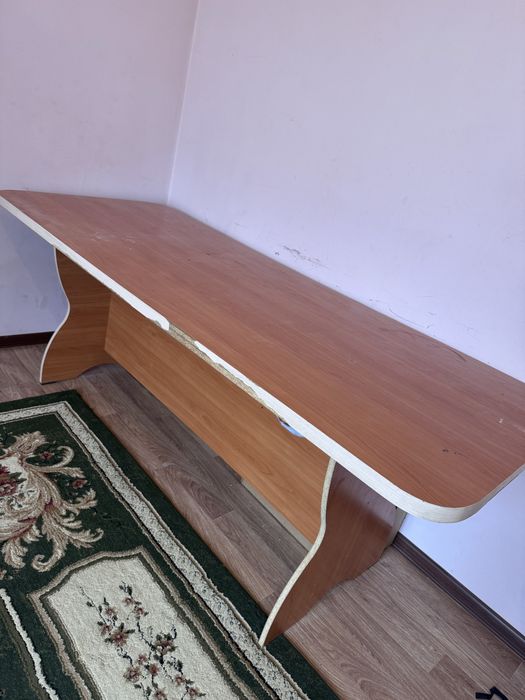 Стол большой 2м продам