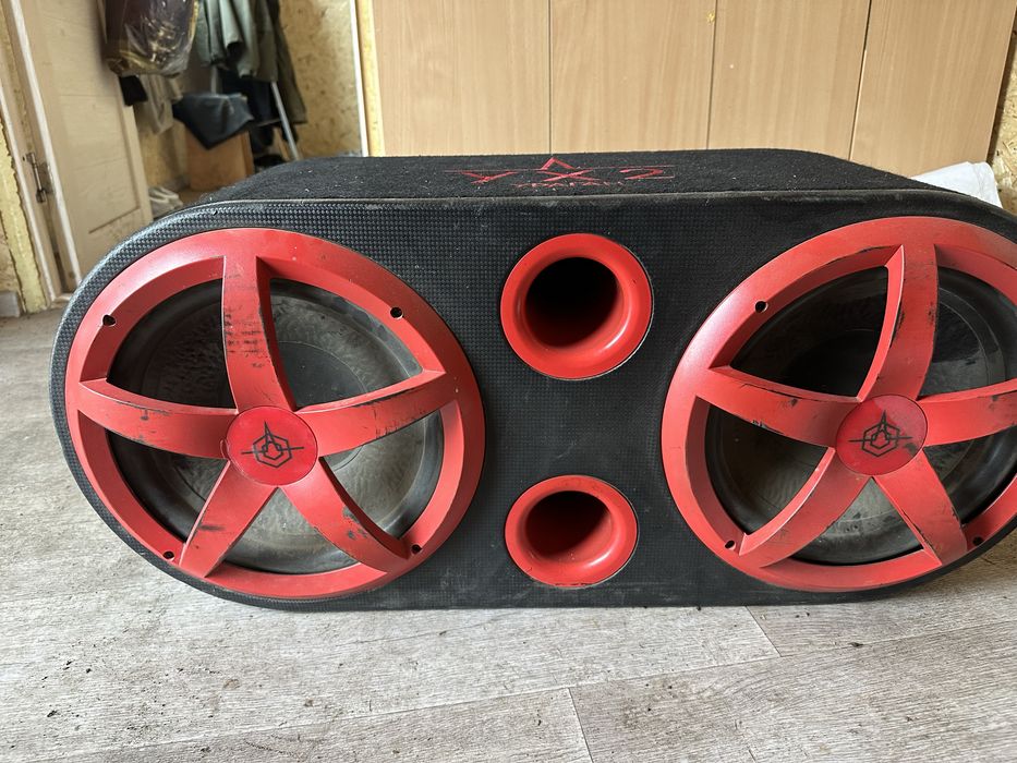 Продам сабвуфер.