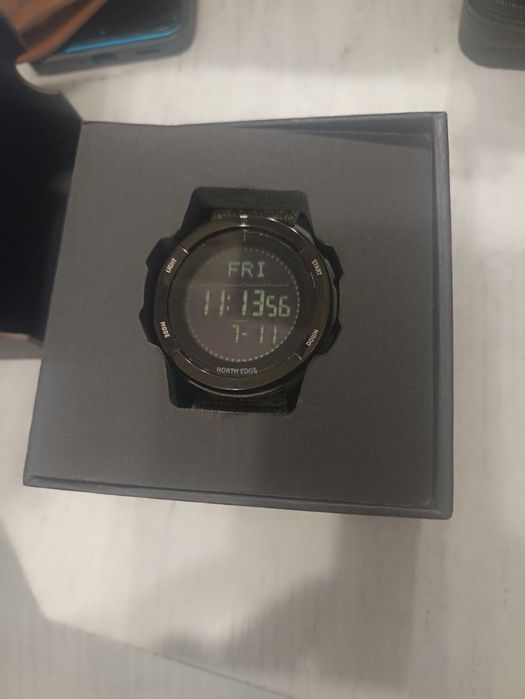 Наручные часы North edge